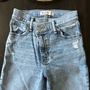 Abercrombie & Fitch Super Skinny Ankle High Rise Size: 25 (0)